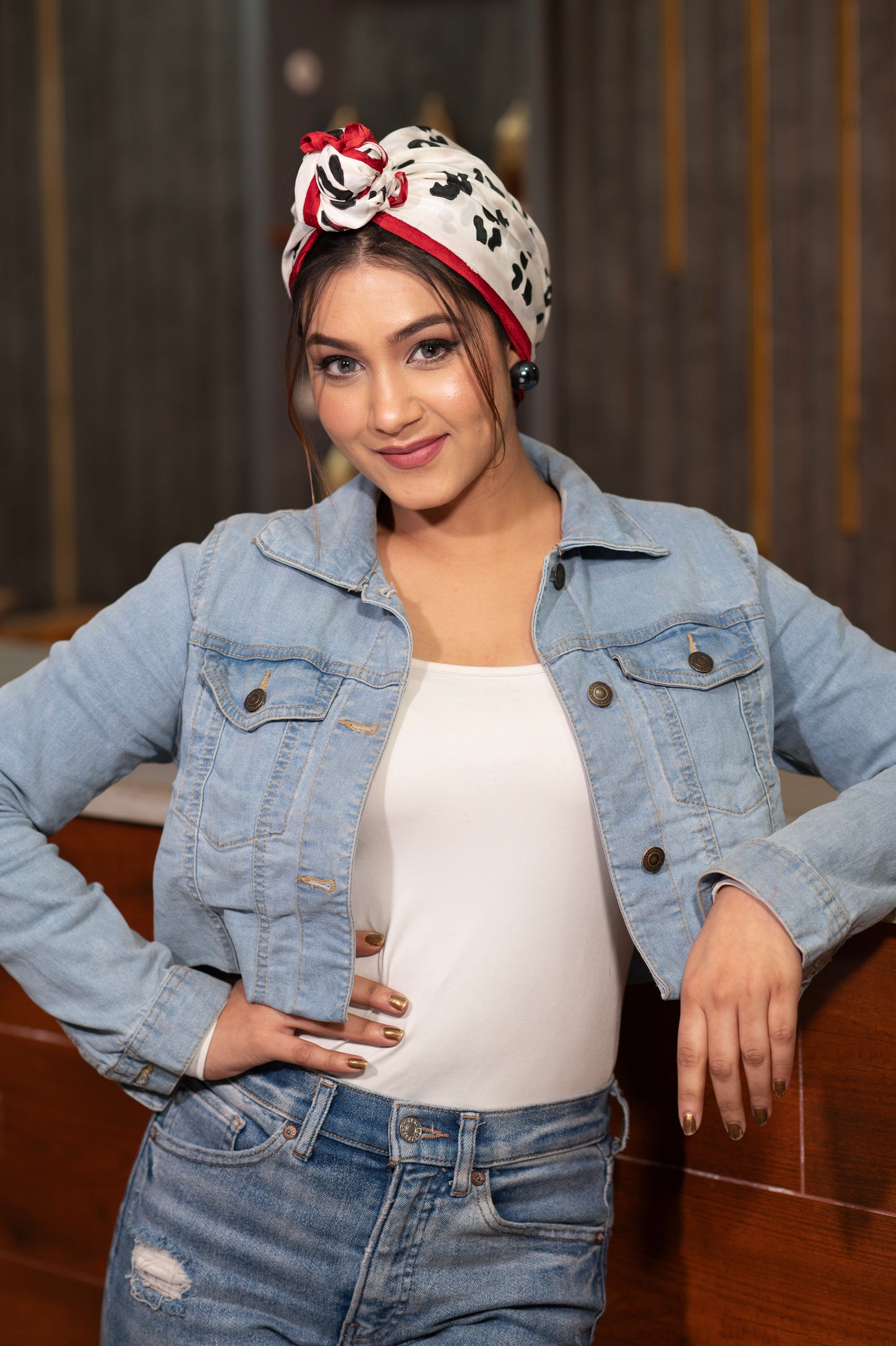 WILD ELEGANCE SILK SCARF